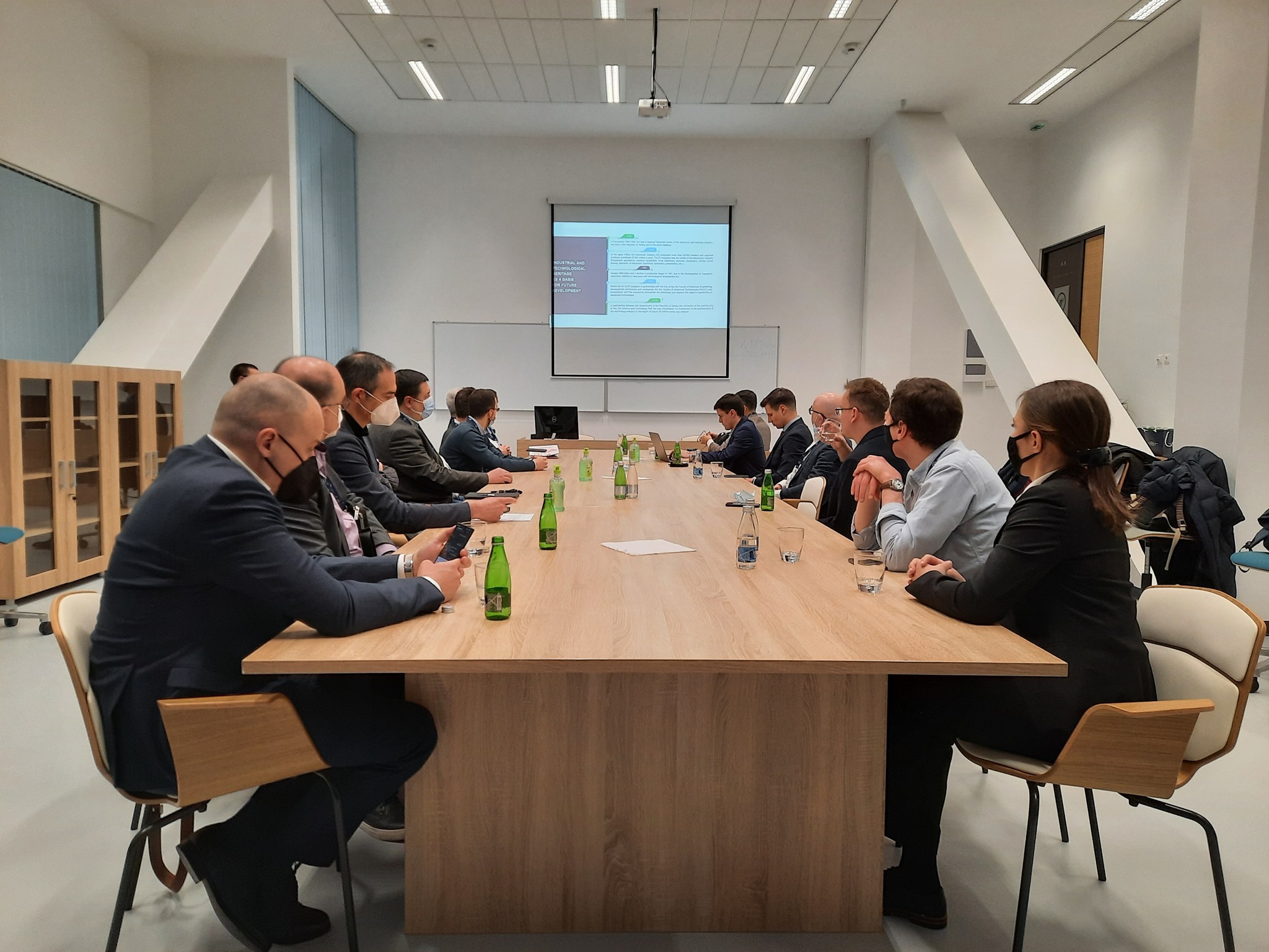 Skolkovo Innovation Center visits STP Niš