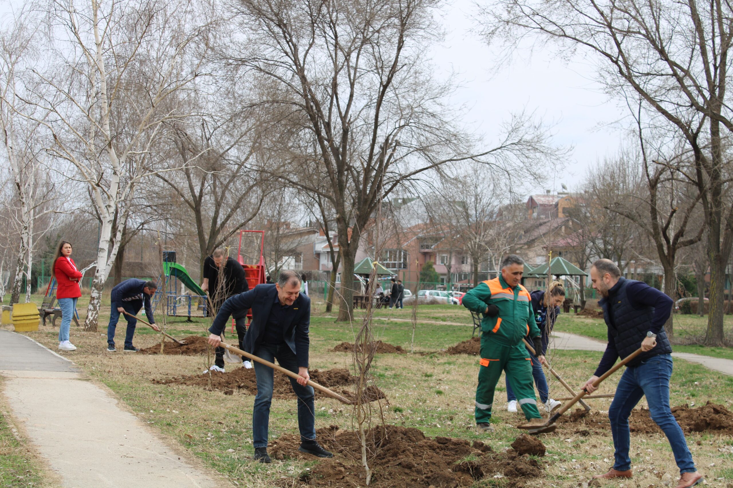 A Hundred Saplings for a Sustainable Niš: the STP Niš Community on a Green Mission